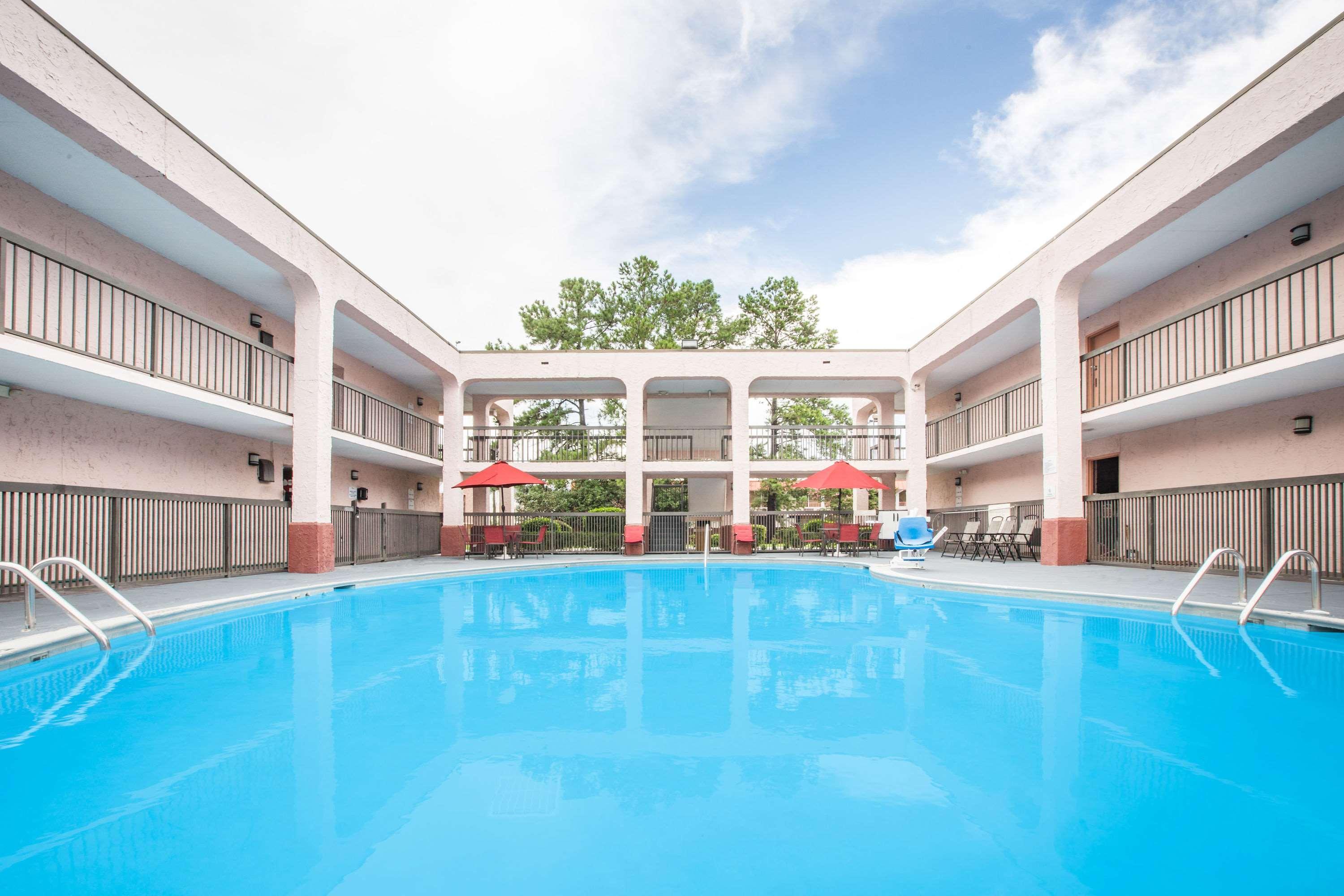Hotel Baymont By Wyndham Mobile/ I-65